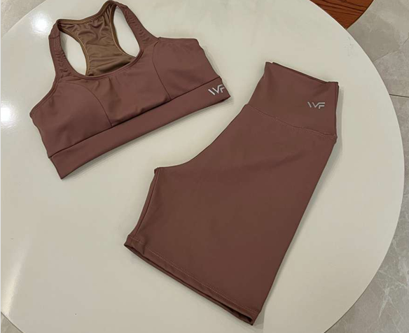 Conjunto Essence